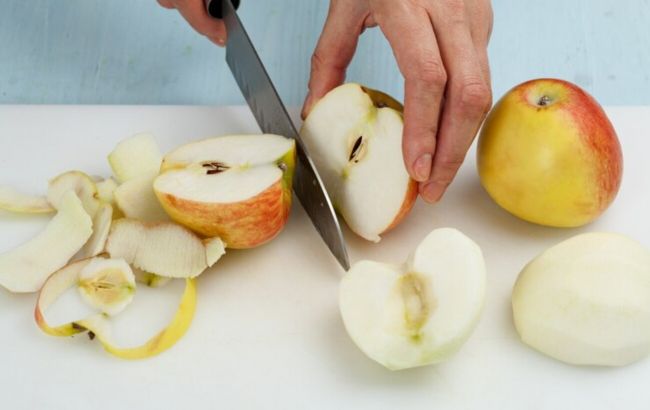 Що зробити, щоб нарізані яблука не темніли: 5 простих лайфхаків