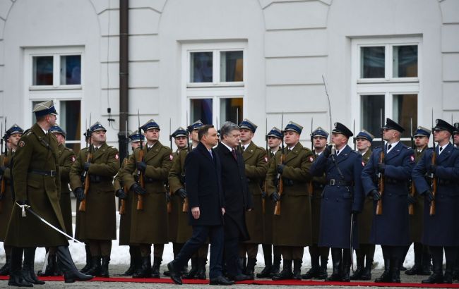 Порошенко розпочав офіційний візит до Польщі