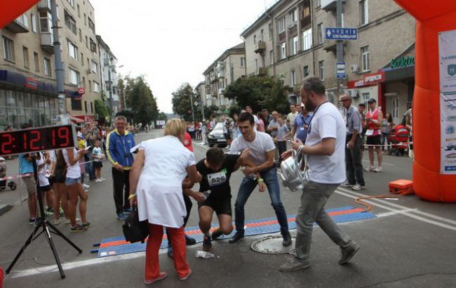 Мэра Житомира госпитализировали после пробега ко дню города