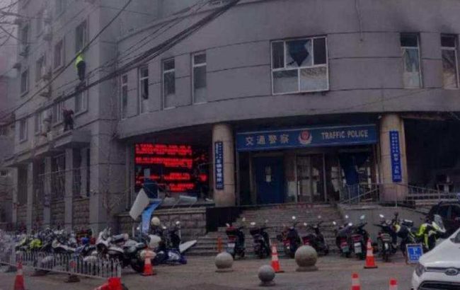 В Китае подорвали бомбу в полицейском участке, есть жертвы
