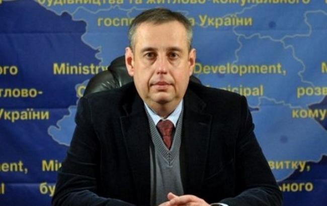 Кабмин уволил замминистра ЖКХ Исаенко, - Минюст