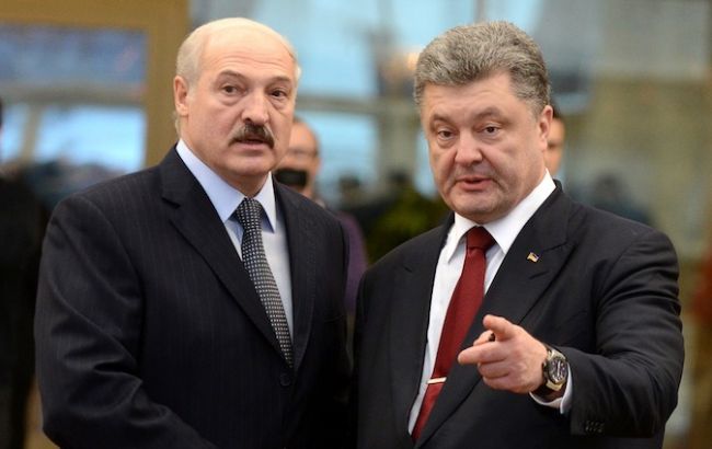 Порошенко привітав Лукашенка з перемогою на виборах