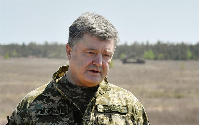 Порошенко: в Україні вперше відбулися пуски ракетних комплексів Javelin