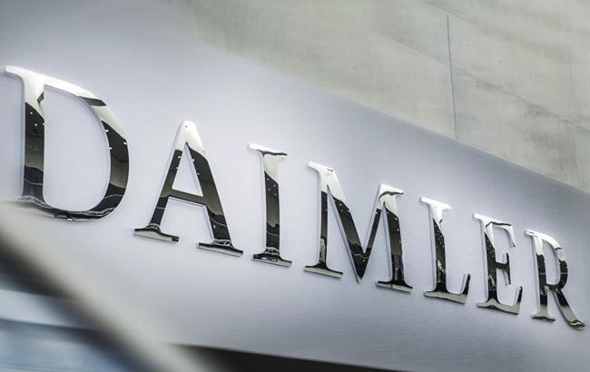 Daimler приостанавливает бизнес в Иране из-за санкций США