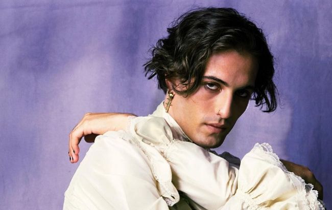 Бросил учебу ради музыки: интересные факты из жизни фронтмена победителей Евровидения 2021