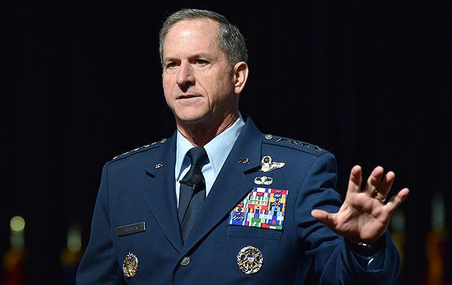 В США приведут в боевую готовность бомбардировщики B-52 впервые с 1991