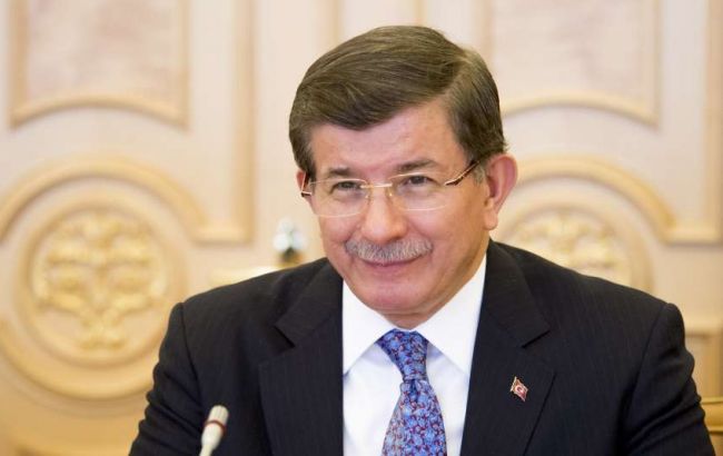 Давутоглу: Турция готова увеличить инвестиции в Украину