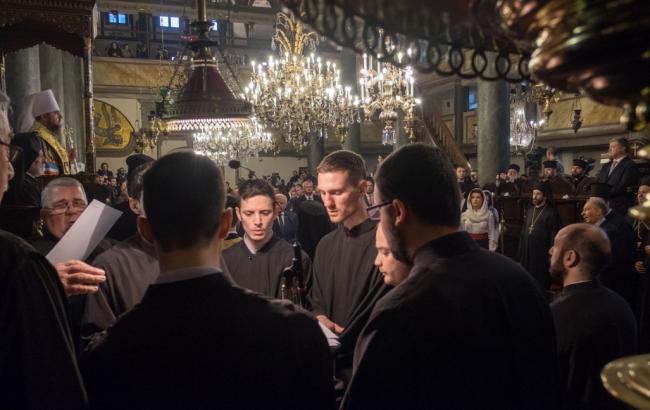 На Фанаре началась церемония вручения томоса для Украины