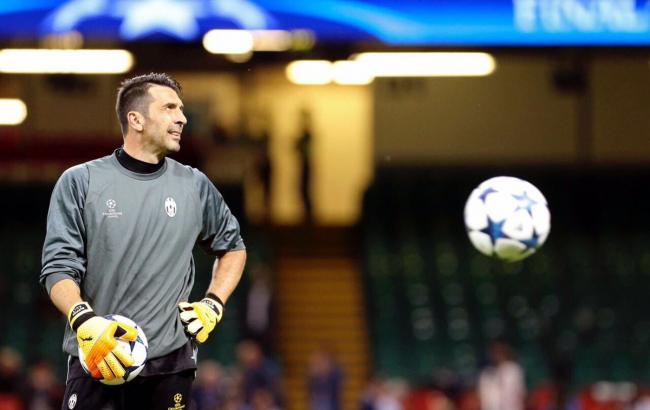 Буффон увійшов в топ-5 гравців за кількістю матчів за збірні