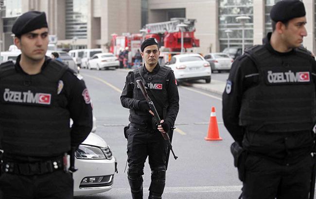 Туреччина введе для туристів податок на безпеку