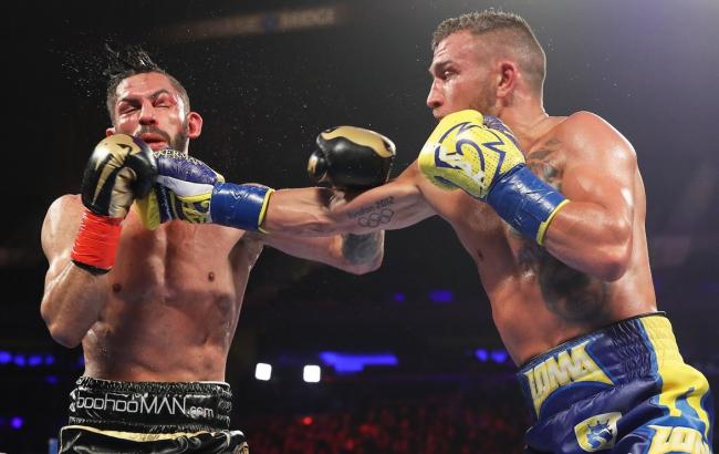 Ломаченко нокаутировал Линареса и завоевал титул WBA