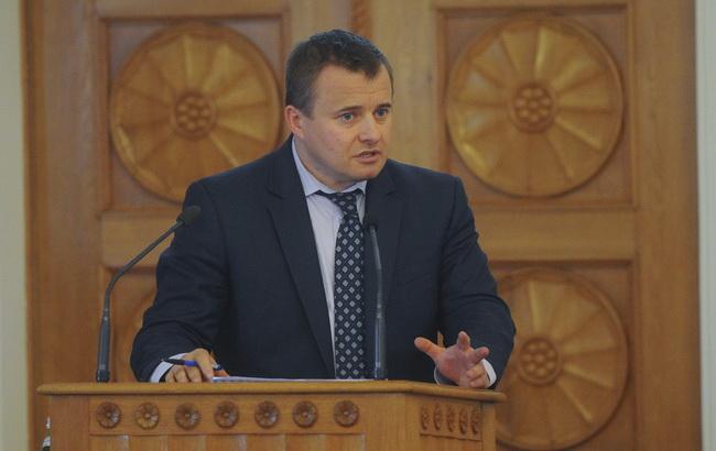 Міненерго України очікує від мереж АЗС зниження цін на бензин через здешевлення нафти