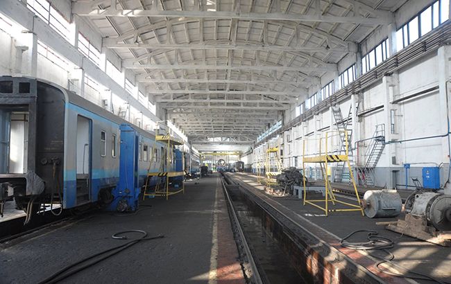 Машинисты "Львовской железной дороги" объявили забастовку