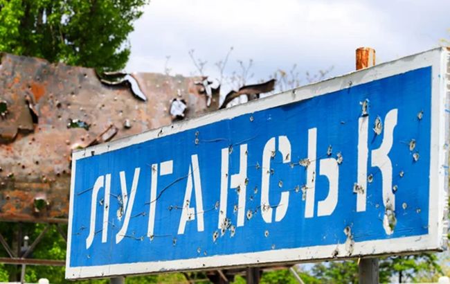 Удар по аеродрому Луганська: з'явилися супутникові знімки наслідків