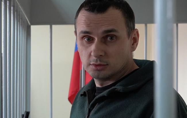 Правозахисники вже два тижні не можуть встановити місцезнаходження Сенцова