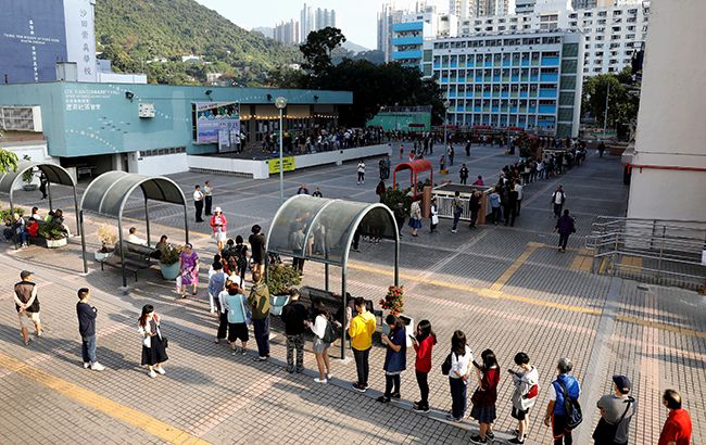 В Гонконге проходят местные выборы