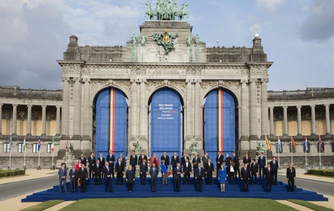 Порошенко приветствует решение НАТО об укреплении партнерства с Украиной