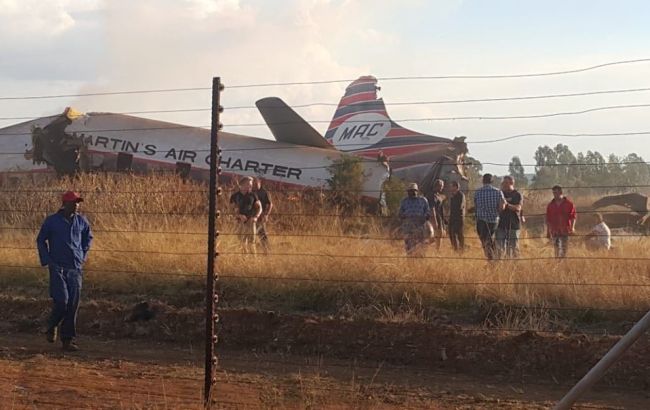 В ЮАР разбился пассажирский самолет, есть пострадавшие