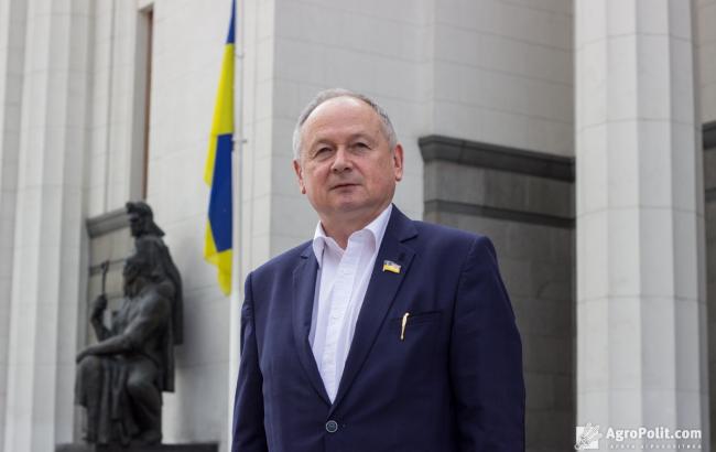 Спиртову галузь може врятувати лише приватизація "Укрспирту", - нардеп