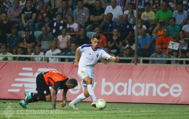 Динамо - Шахтер: онлайн трансляция (счет 1:0)