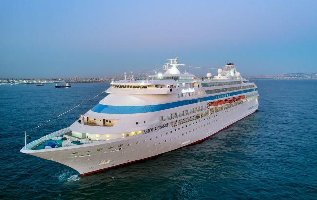 Друга спроба. Лайнер з росіянами планує повернутися в Грузію, там вже готують протест