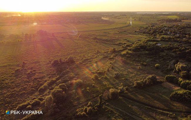 Около половины украинцев допускают рынок земли, но со значительными ограничениями
