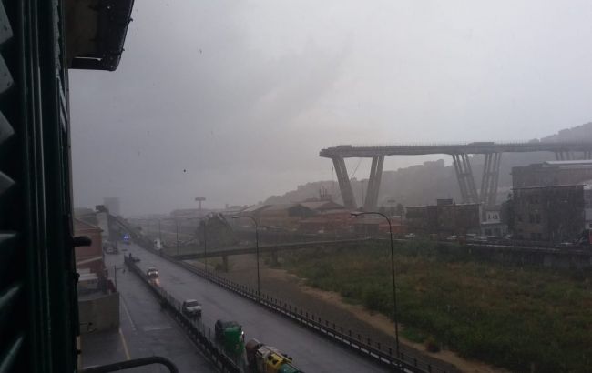 На півночі Італії обрушився автомобільний міст