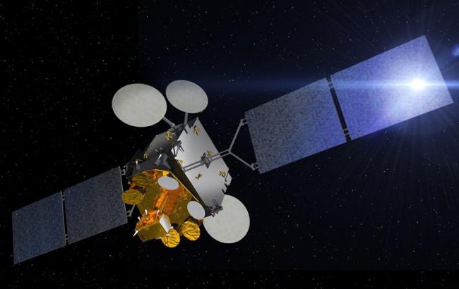 Россия пыталась шпионить за военным спутником Франции в открытом космосе, - Минобороны