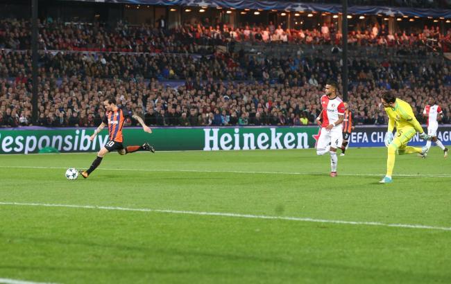 "Шахтер" одолел "Фейеноорд" в выездном матче Лиги чемпионов