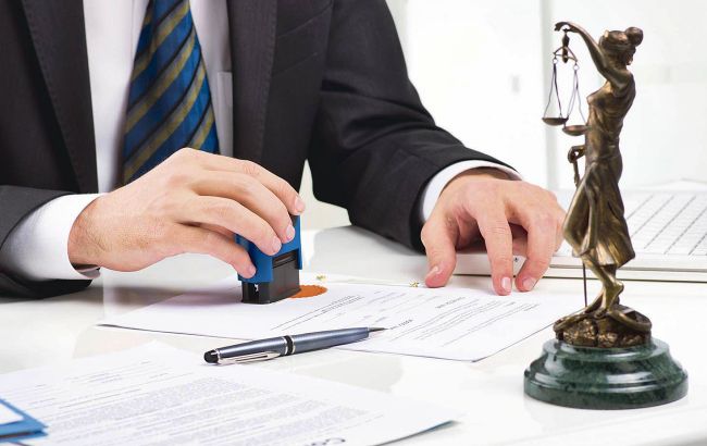 Як отримати спадщину в Україні без повернення з-за кордону: пояснення юриста