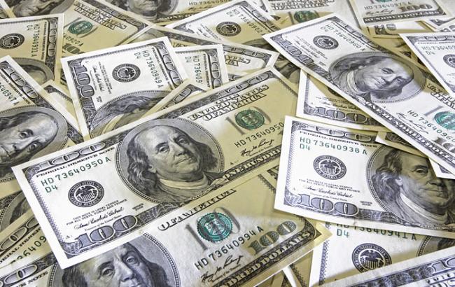 Биржевый курс доллара в РФ превысил 71 руб