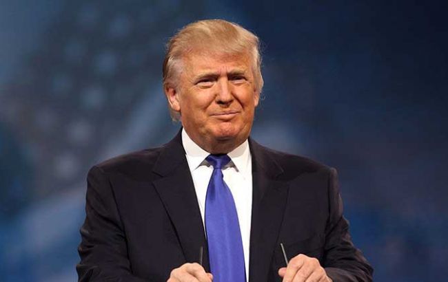 Трамп назвал обвинения РФ в кибератаках "охотой на ведьм"