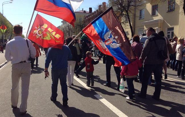 СБУ открыла дело за трансляцию парада 9 мая в оккупированном Донецке