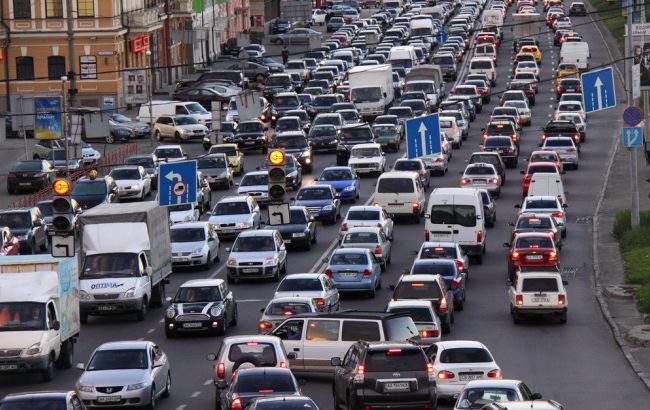 Затори у Києві досягли 6 балів
