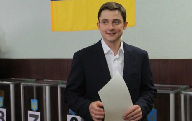 Довгий скуповує голоси за відставку Наливайченка, - нардеп