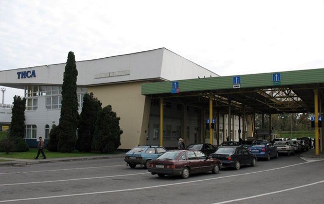 Украинцев предупредили об усилении контроля на границах с Венгрией