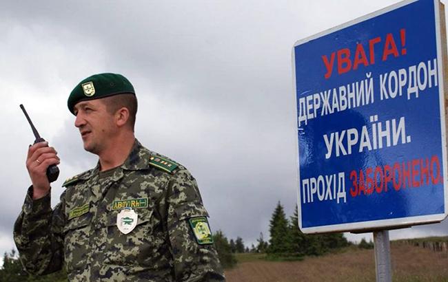 Правоохоронці затримали нелегальних мігрантів та їх провідника з Росії