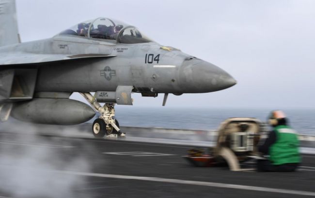 Американский авианосец впервые за почти 30 лет вошел в Арктику