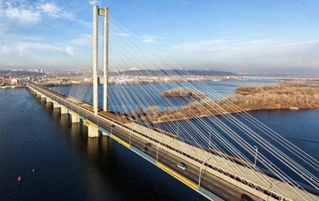 В Киеве почти на месяц частично ограничат движение по Южному мосту