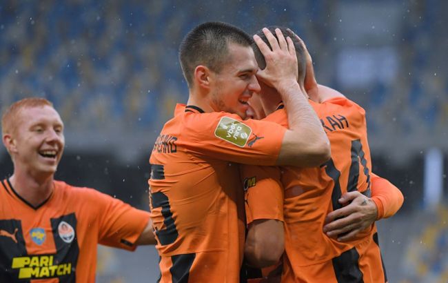 "Шахтер" с хет-триком Сикана разбил "Металлист" и стал единоличным лидером УПЛ