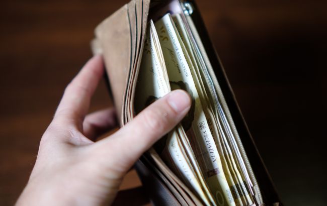 В правительстве пояснили скачок зарплат в Украине