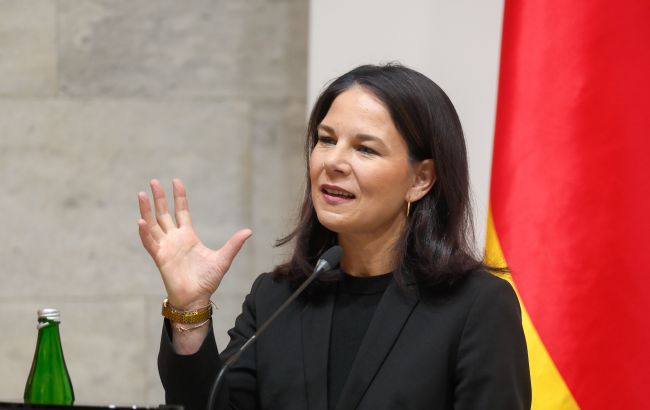 Угода про надра між Україною та США має відповідати законам ЄС, - Бербок