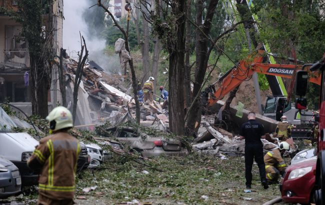 Найгірші прогнози підтверджуються. У Києві вже 16 загиблих, серед них дві дитини