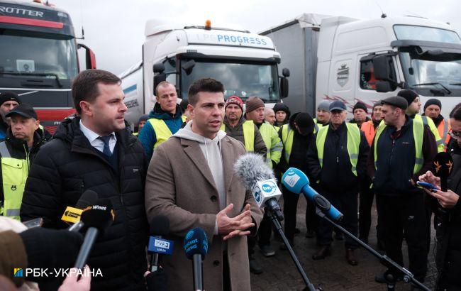 Чому неможливо виконати вимоги польських протестувальників: пояснення Деркача