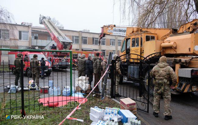 Авіакатастрофа в Броварах. Чоловік вкрав картку загиблого члена екіпажу, його затримали
