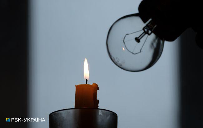 У Києві почалися відключення світла через грозу