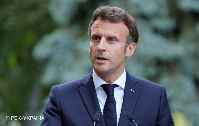 Макрон резко прошелся по РФ из-за "референдумов", но намерен говорить с Путиным