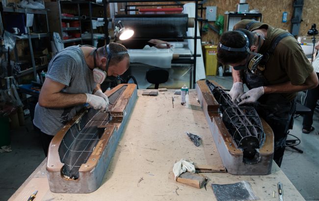 Середня зарплата для бронювання зросте наступного року до 21,6 тисячі гривень