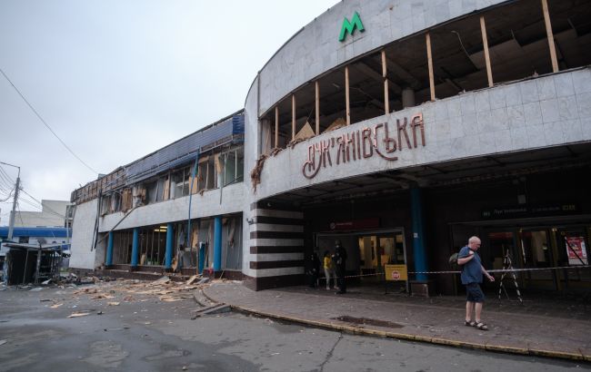 Як виглядає станція метро "Лук'янівська" після обстрілу, - фоторепортаж РБК-Україна