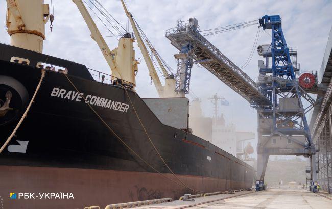 Антирекордний показник. Україна заявила про зниження виходів суден із зерном через дії РФ